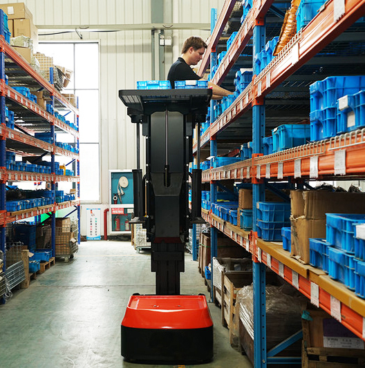 Personnel lift or work assist vehicle
